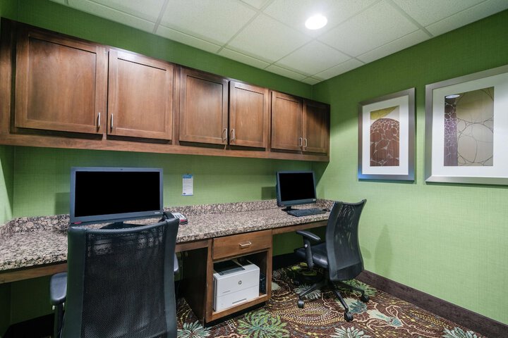 Business Center 42 of 43