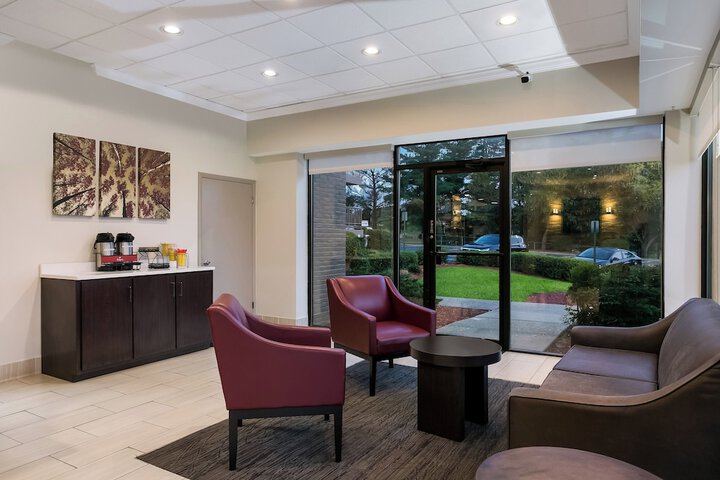 Hotel Interior 11 of 36