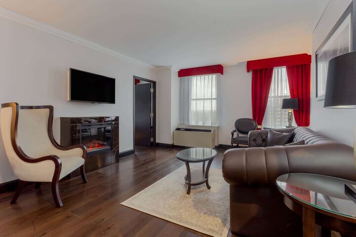Room 21 of 27