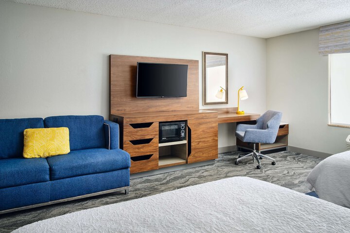 Room 12 of 30