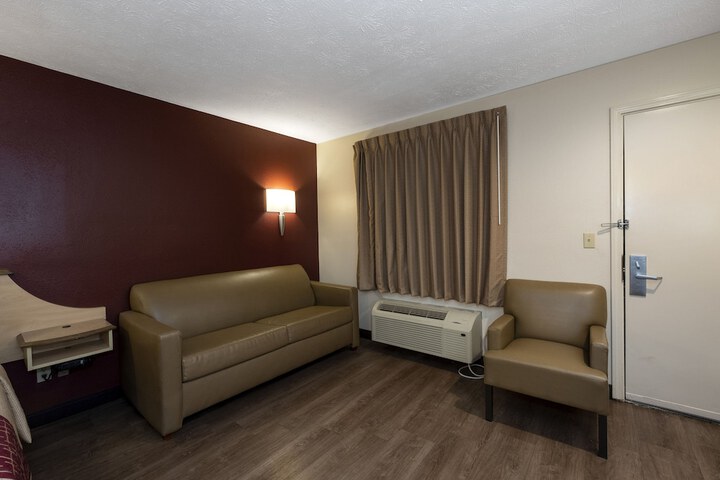 Room 37 of 54