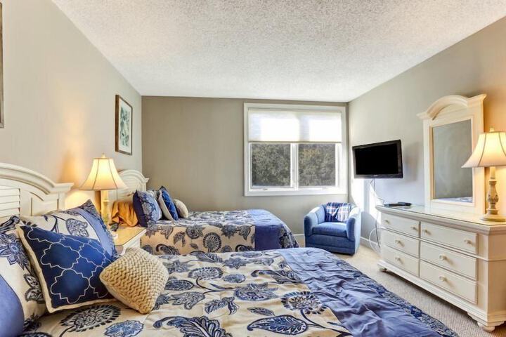 Room 17 of 38