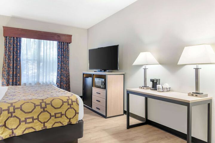 Room 40 of 51