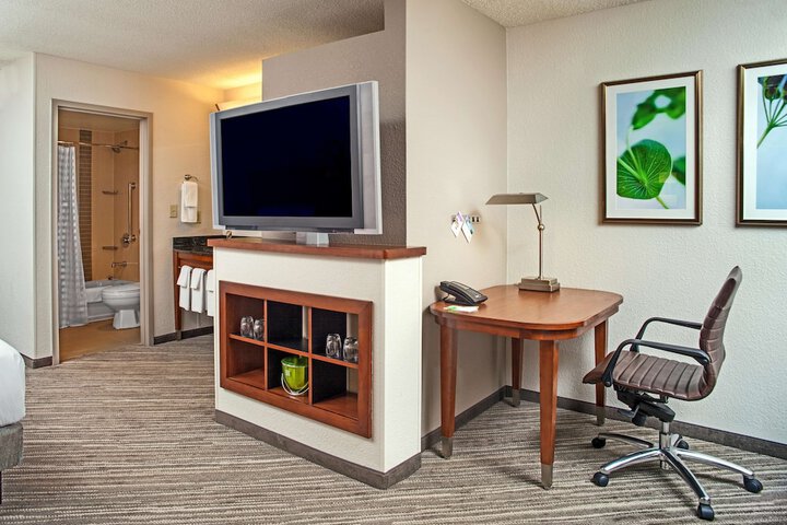 Room 14 of 21