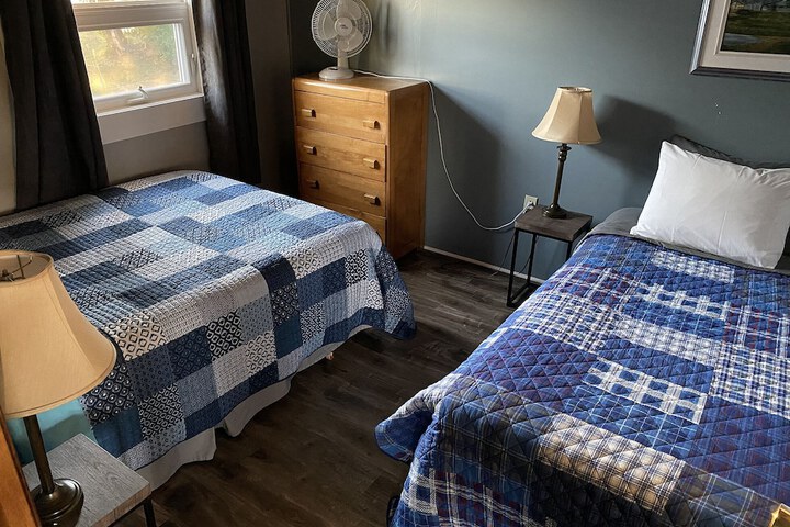 Room 46 of 102