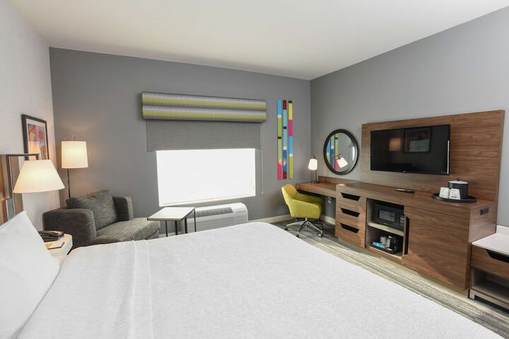 Room 27 of 58