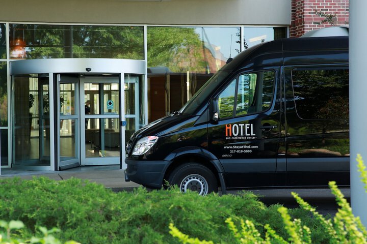 I Hotel & Illinois Conference Center