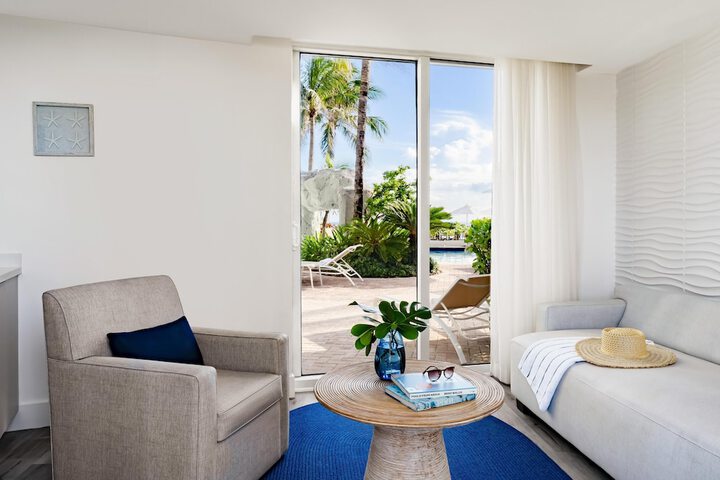 Trump International Beach Resort