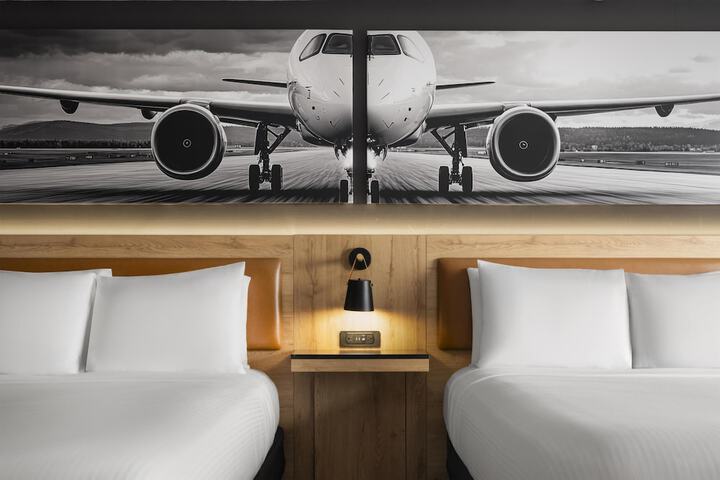 Aiden by Best Western Newark Airport