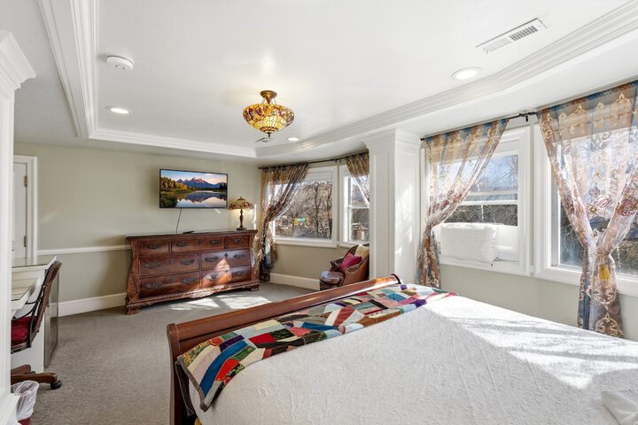 Heber Senator Bed and Breakfast