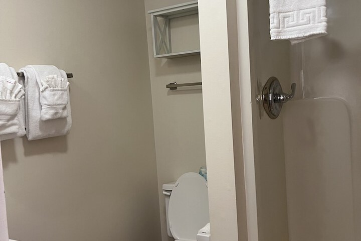 Room 64 of 162