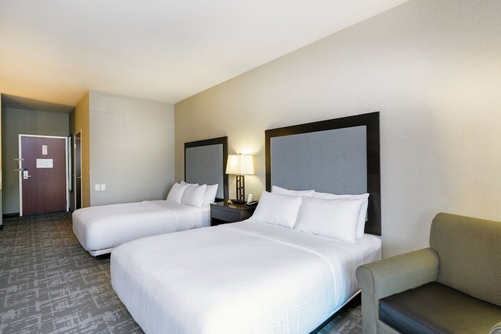 Holiday Inn West Yellowstone by IHG.