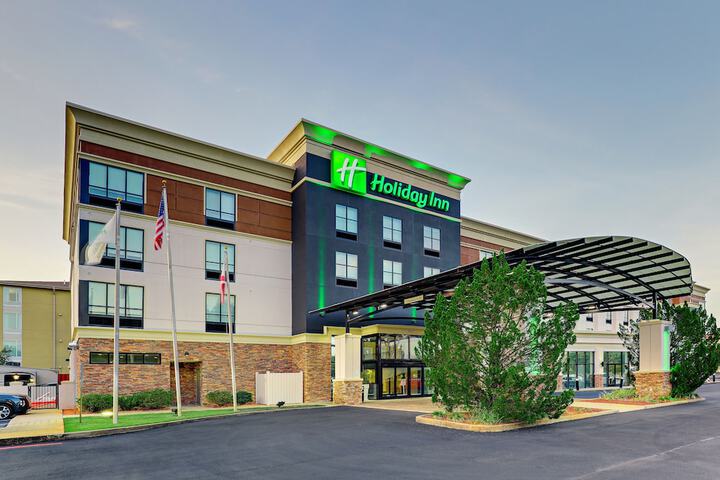 Hotel 4 of 73