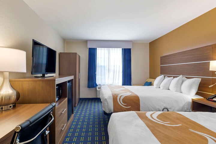 Room 30 of 43