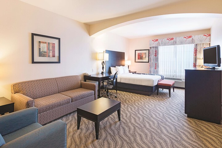 Room 32 of 50