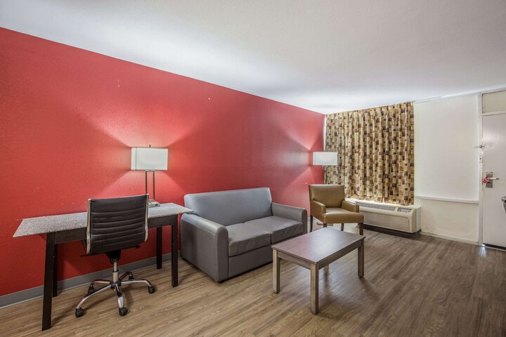 Room 44 of 55