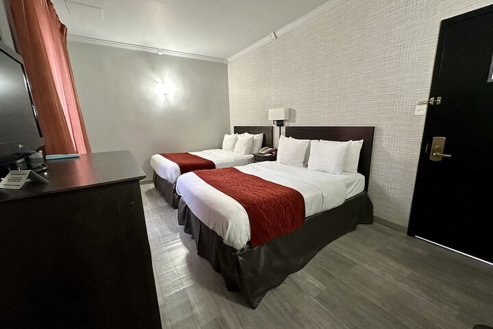 Room 35 of 49