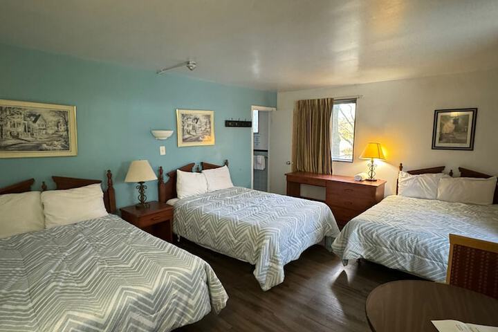 Room 26 of 43