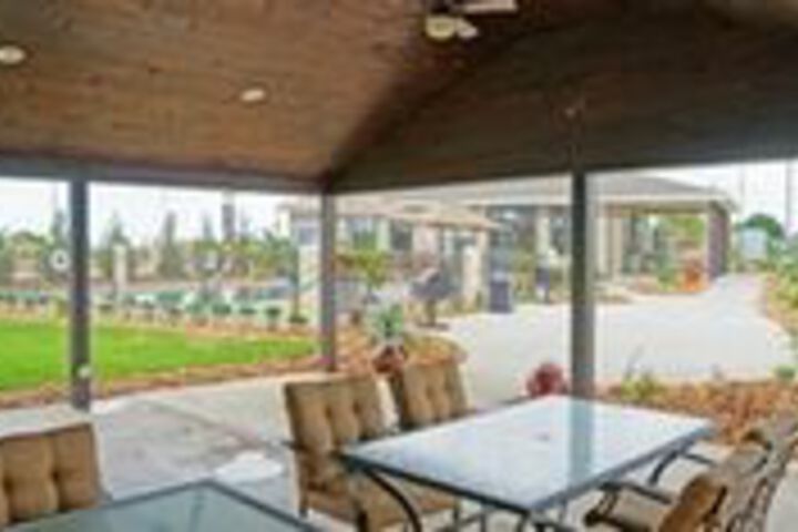 Eagle Inn & Suites