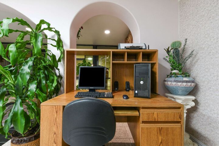 Business Center 12 of 12
