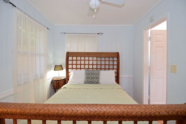 Room 93 of 156