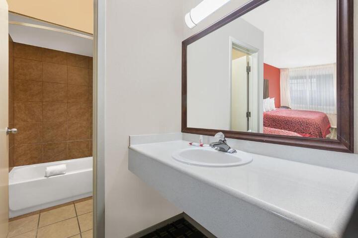 Room 20 of 23