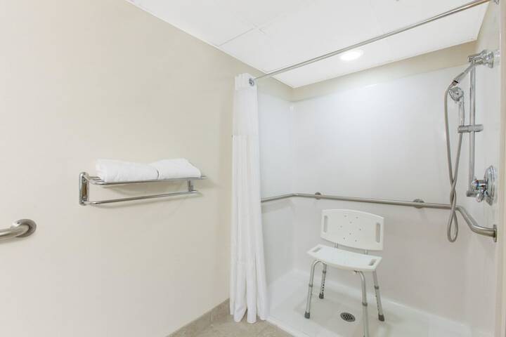 Room 30 of 57