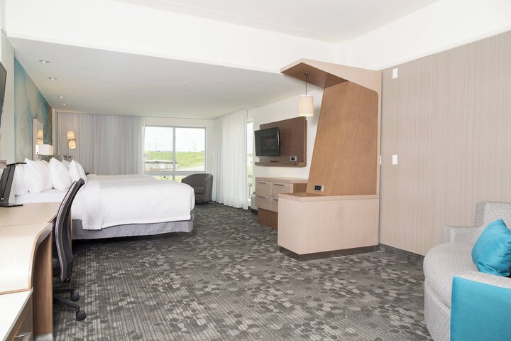 Room 12 of 30