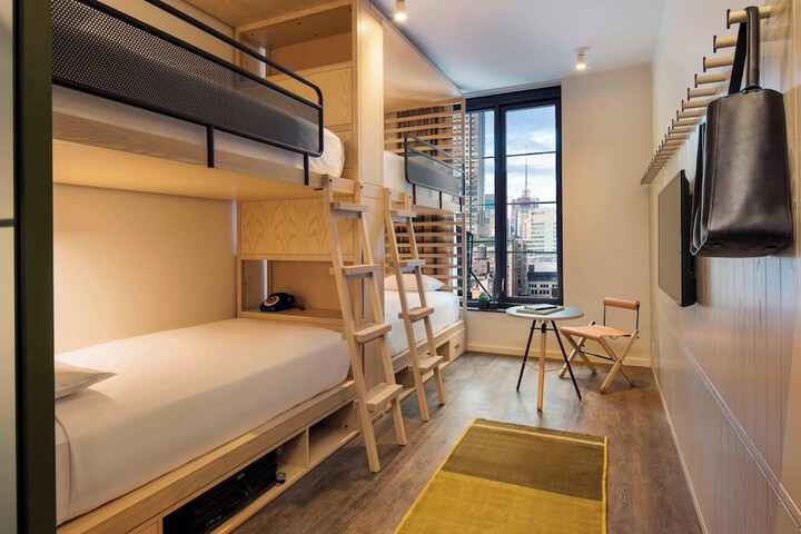 Room 43 of 68