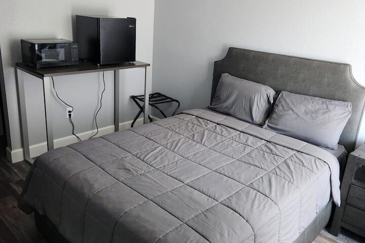 Room 11 of 13
