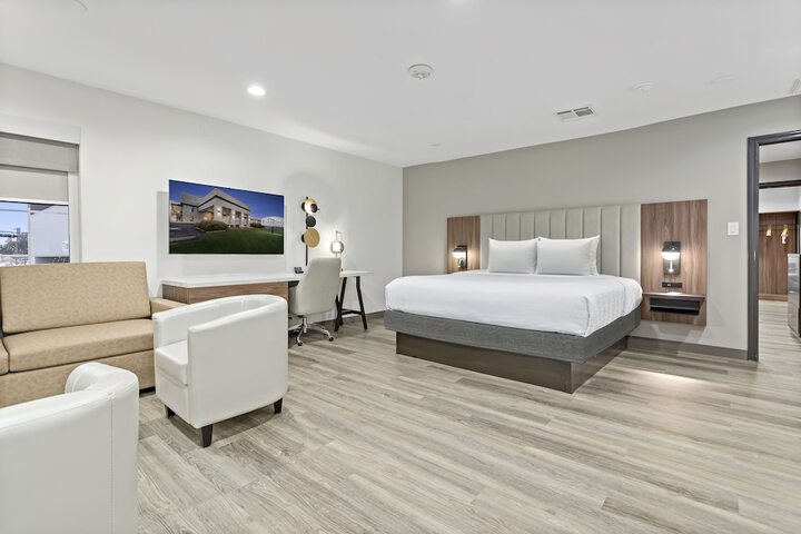 Room 26 of 62