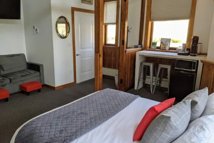 Room 21 of 62