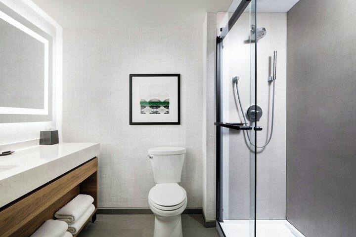 Sheraton Westport Chalet Hotel St. Louis