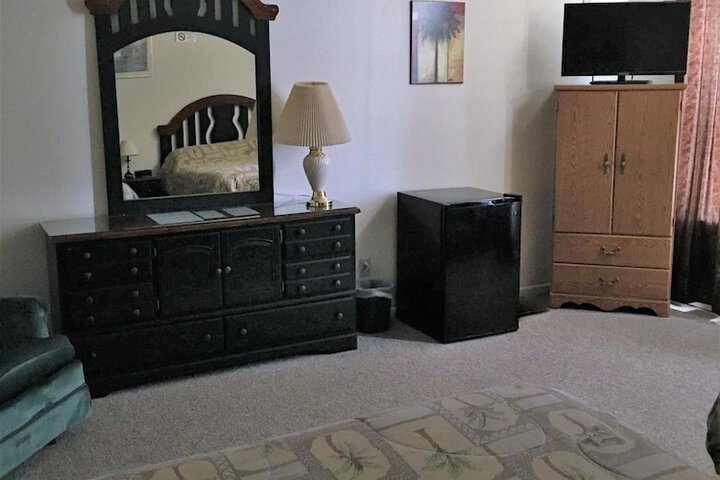 Room 33 of 45