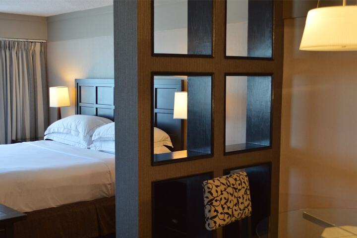 Room 30 of 61