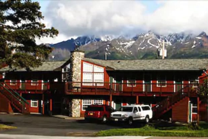 Harborview Inn