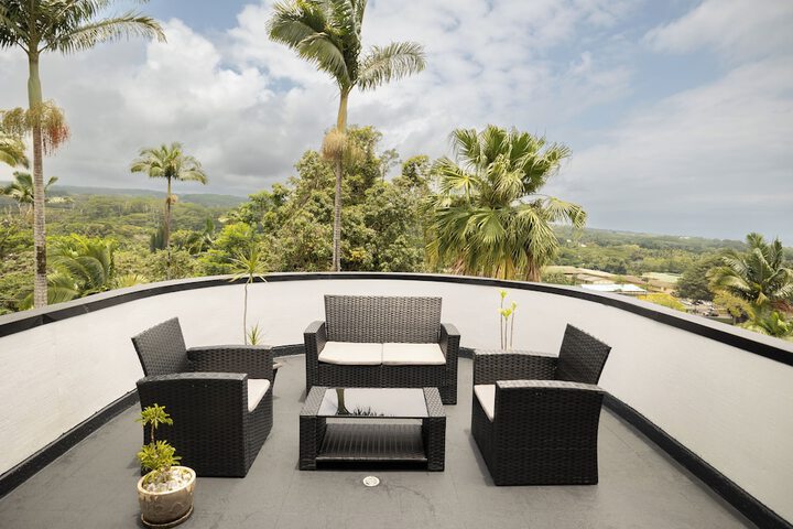 Hilltop Vacation Rental