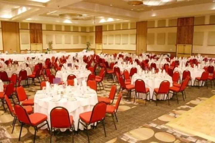Ballroom/Hall 26 of 28