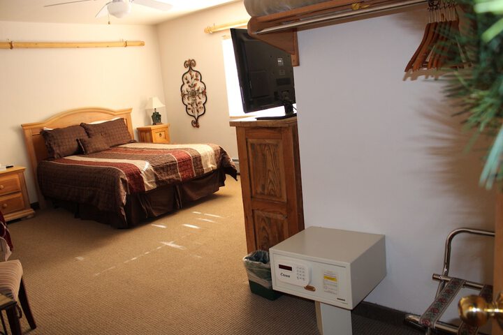 Room 17 of 104