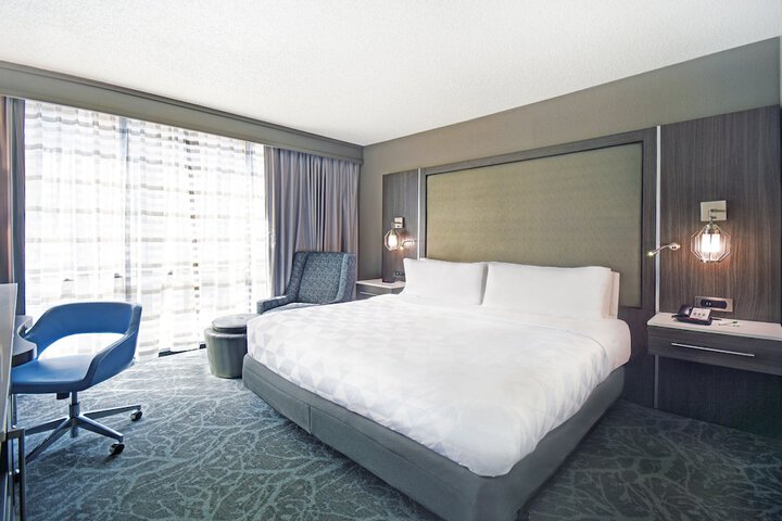 Room 17 of 51