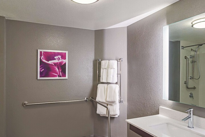 La Quinta Inn & Suites by Wyndham Denver Tech Center