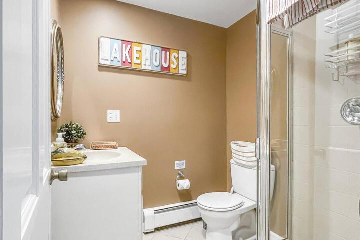 Candlewood Lake House