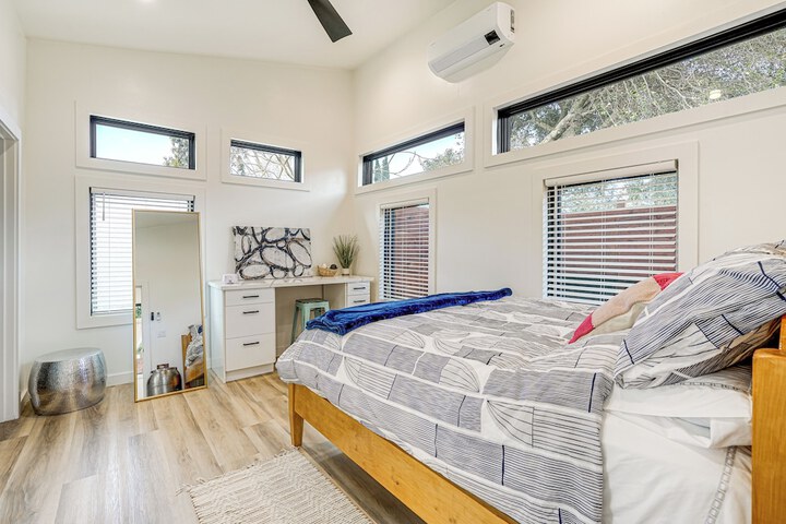 Bay Area Apt w / Patio: Near Parks & Hiking!