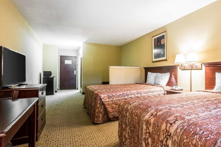 Room 19 of 44