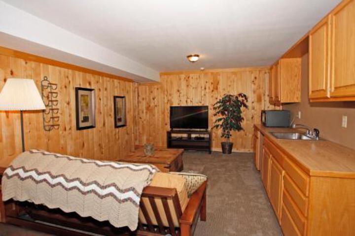 County Road House 146846