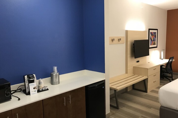 Holiday Inn Express Hotel & Suites Orlando South-Davenport by IHG