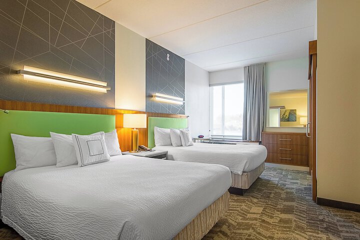 Room 15 of 26
