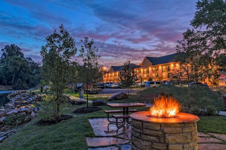 Econo Lodge Pigeon Forge Riverside