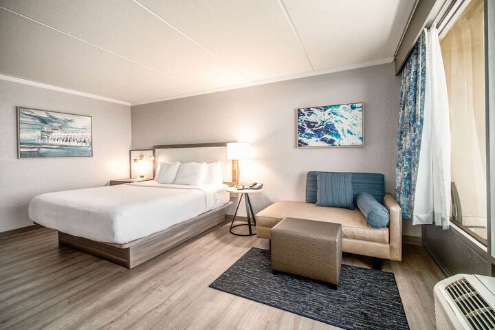 Room 29 of 46