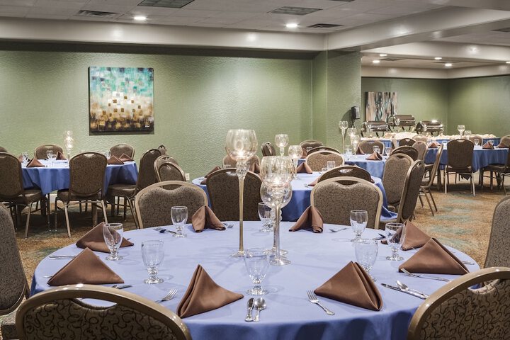 Holiday Inn Rock Island by IHG